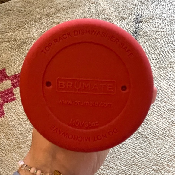 BrüMate Limited Edition 35oz. Tumbler - Picture 5 of 5